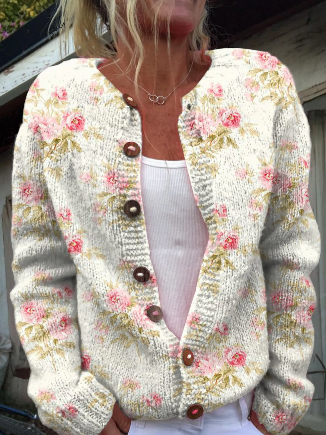 Ariadne | Vintage Flower Art Cardigan in Flowers And Leaves