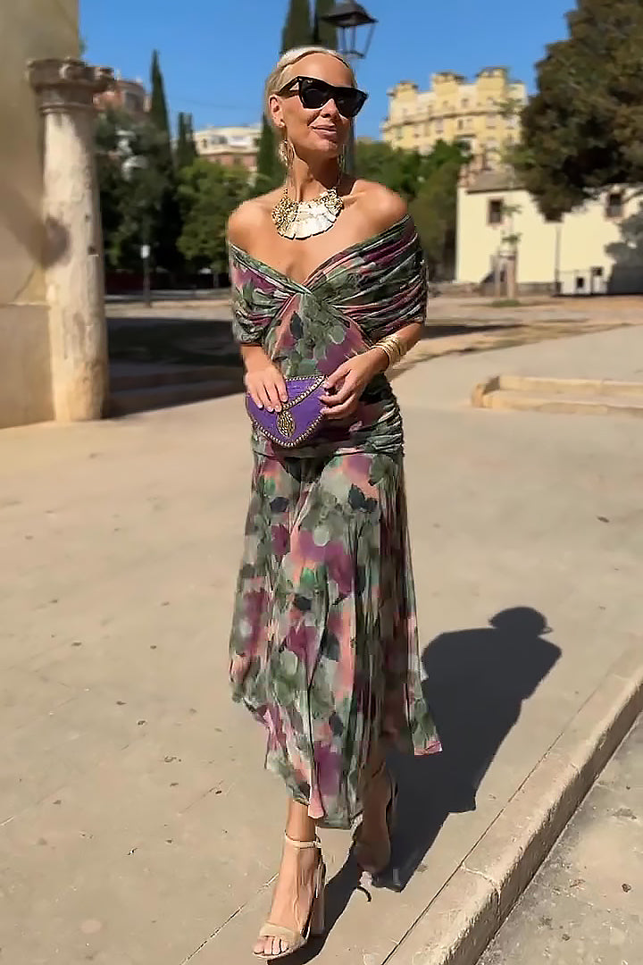 Mela | Elegant V-Neck Maxi